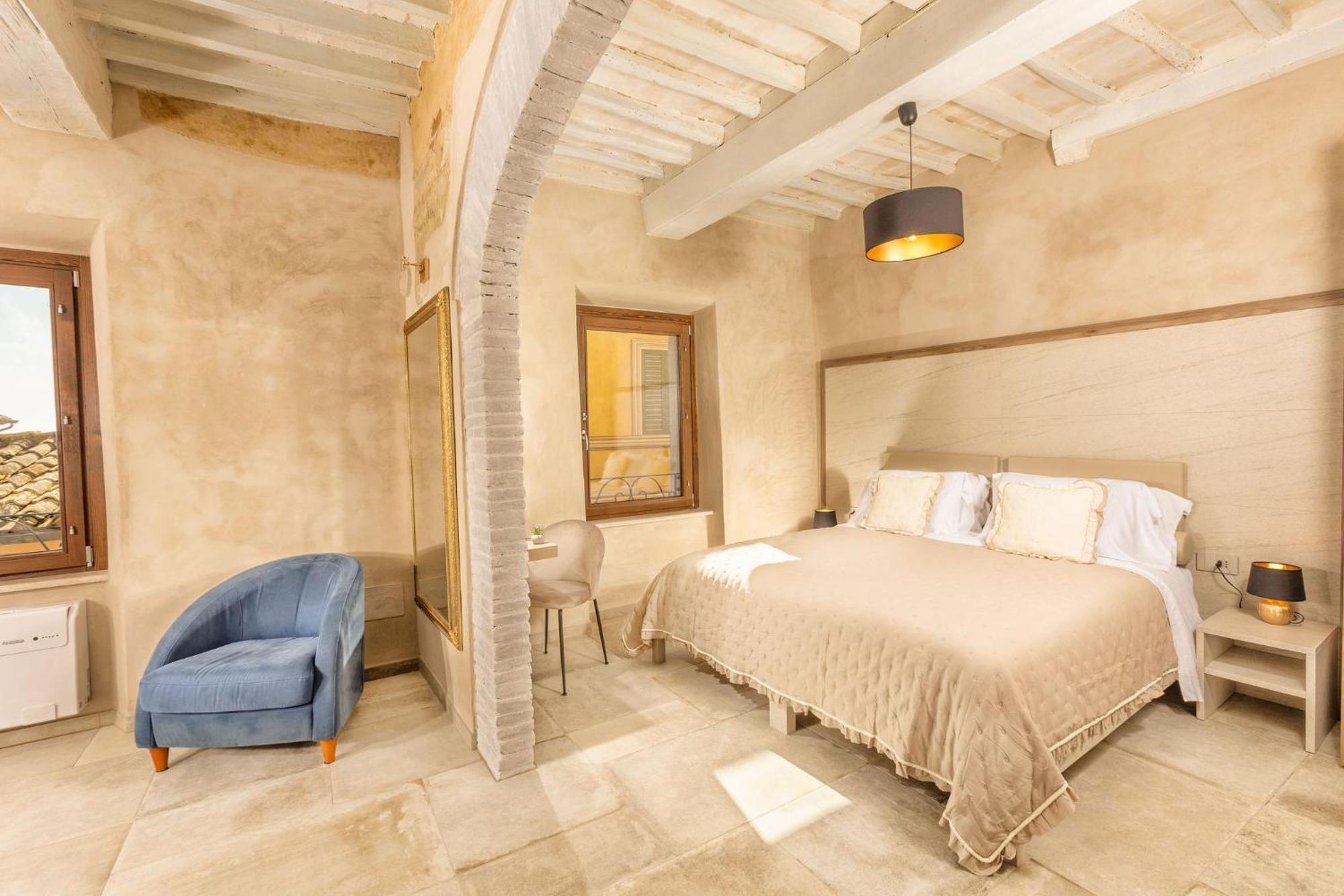 Palazzo Falcinelli Luxury Room In Montepulciano Center With Air Conditioning And Elevator Exterior photo